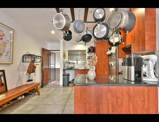 2 BEDROOM APARTMENT FOR SALE IN MEYERSDAL